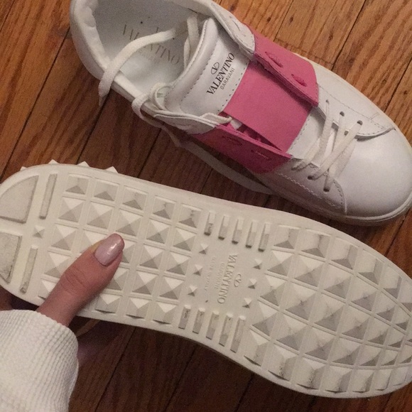 Valentino Sneakers Authentic Never Worn - Picture 6 of 7